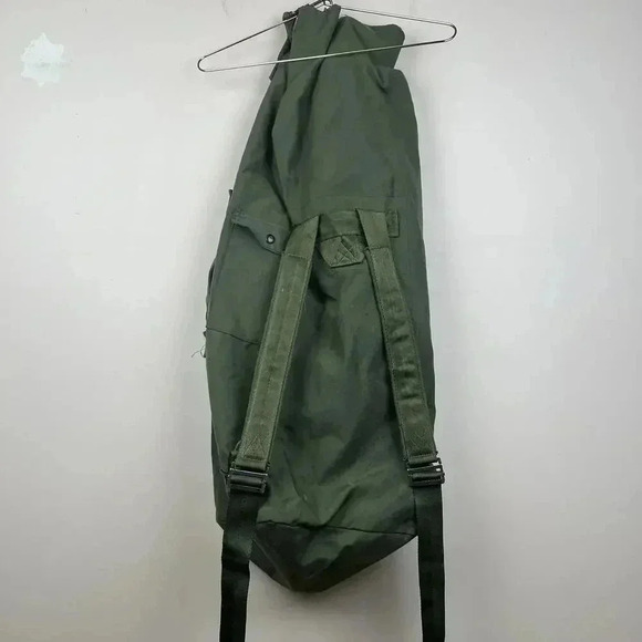Vintage Military Style Green Gear Bag - US Issue - Picture 3 of 6